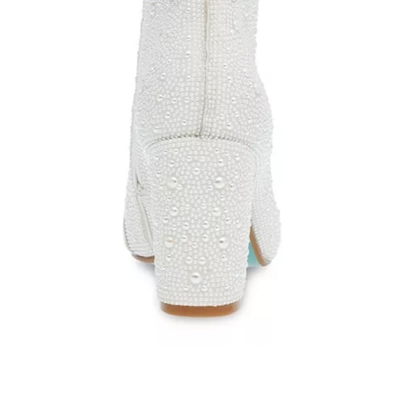 Betsey Johnson Women's Cady Evening Booties - Ivory 7.5 - Picture 3 of 11
